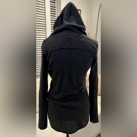 Aqua 100% Cashmere Grey Ribbed Hooded Sweater Medium - Picture 4 of 14